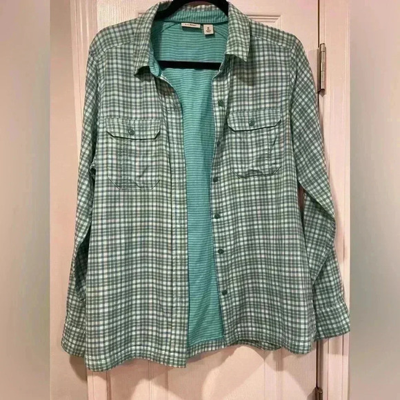 L.L. Bean Women’s Turquoise Plaid Nylon Button Down with Striped InteriorSize M - Picture 1 of 12